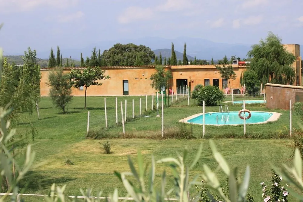 Granja Escola La Perdiu - Hostel Cabanes  Spain